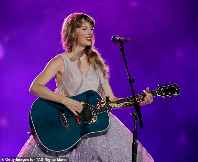 Taylor Swift fans have long praised the singer-songwriter for her powerful lyrics - but could being a wordsmith be in her blood?